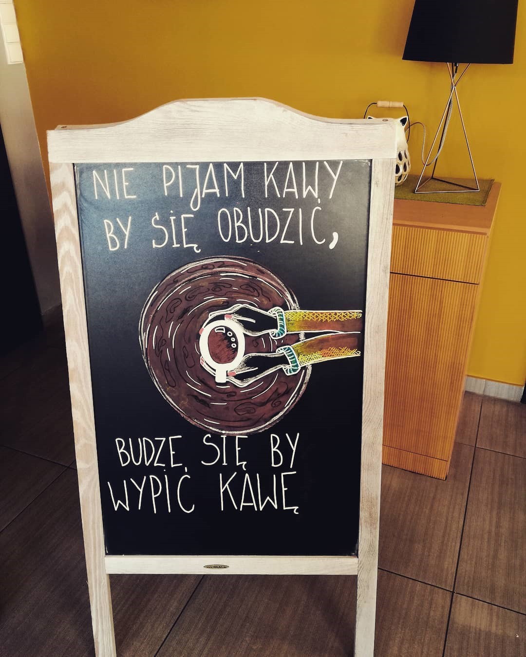 Potykacz z dobrym tekstem dla kawiarni - producent WALBA